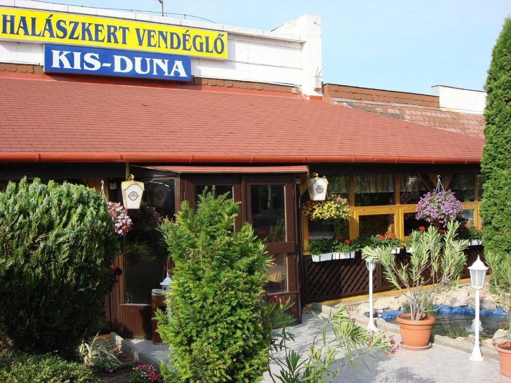 Kis-Duna Motel & Camping Mosonmagyaróvár Exterior foto